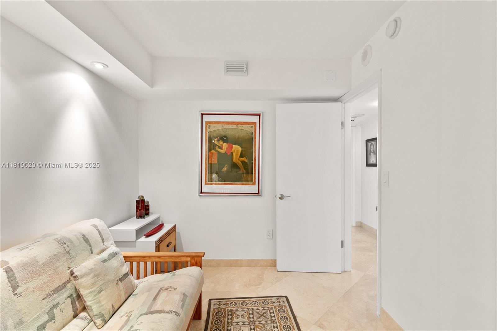 881 Ocean Dr #11C, Key Biscayne FL 33149
