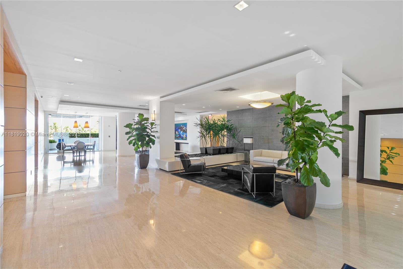 881 Ocean Dr #11C, Key Biscayne FL 33149