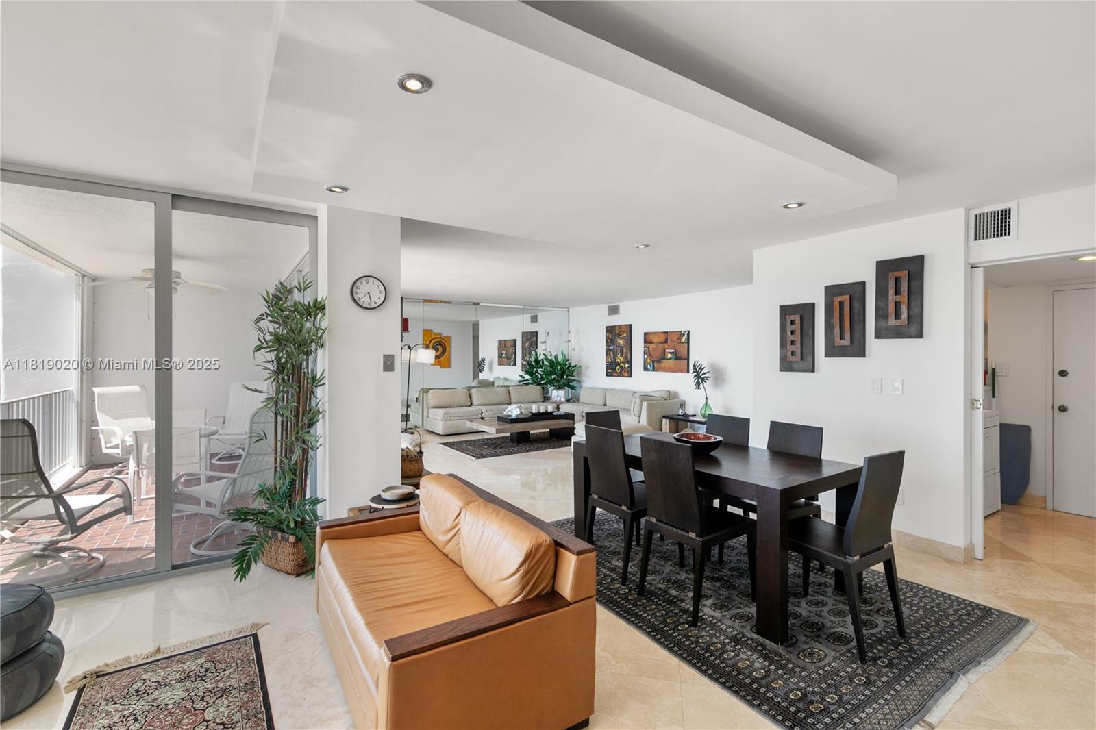 881 Ocean Dr #11C, Key Biscayne FL 33149