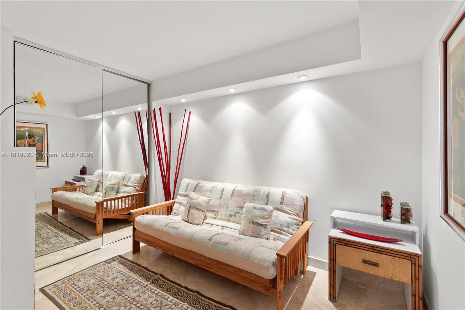 881 Ocean Dr #11C, Key Biscayne FL 33149