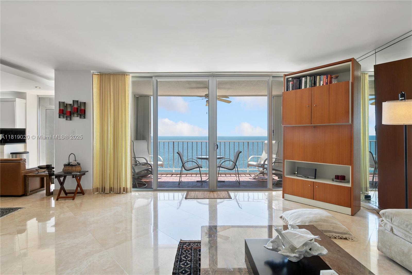 881 Ocean Dr #11C, Key Biscayne FL 33149