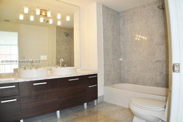 244 Biscayne Blvd #447, Miami FL 33132