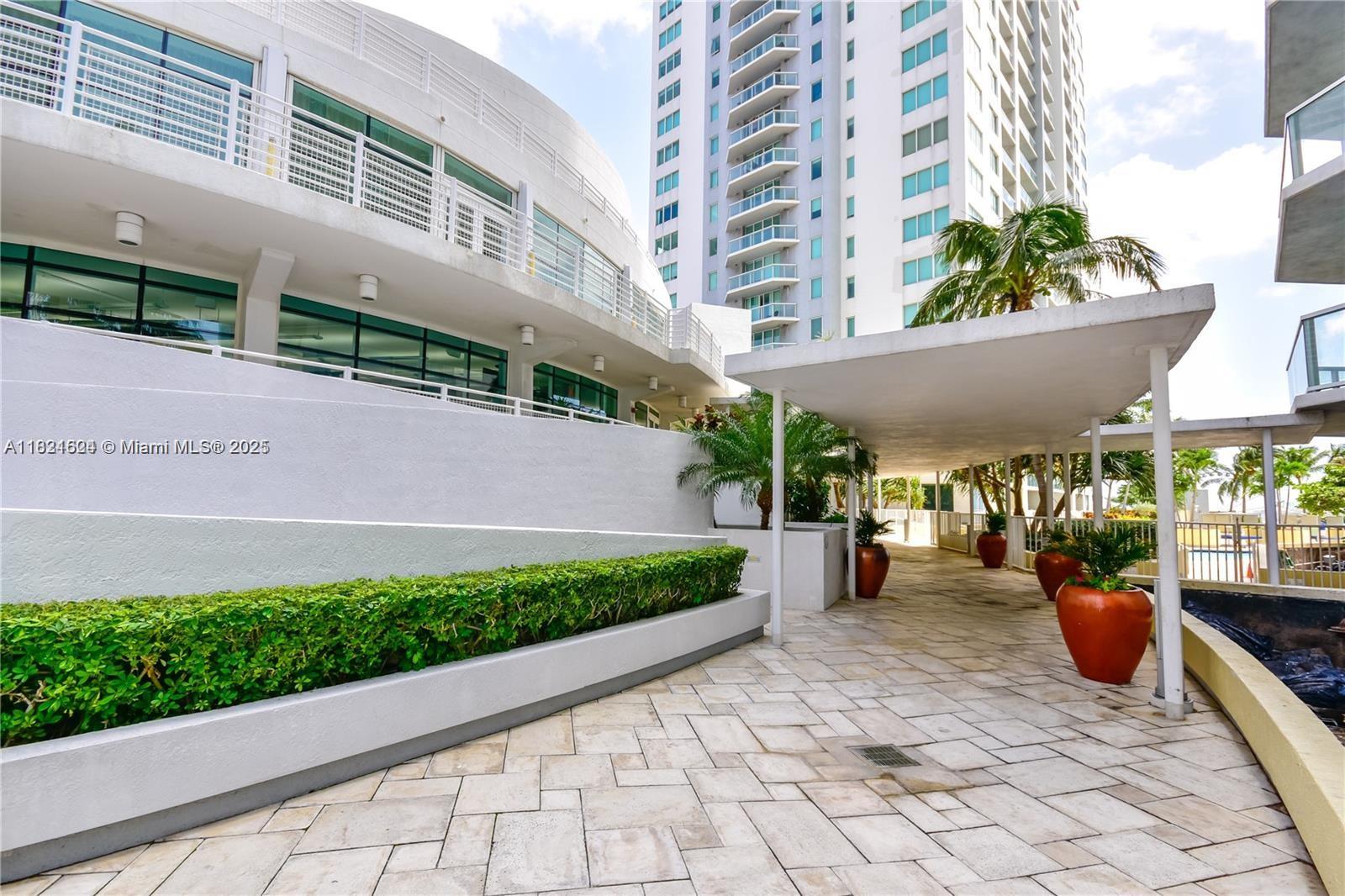 244 Biscayne Blvd #447, Miami FL 33132