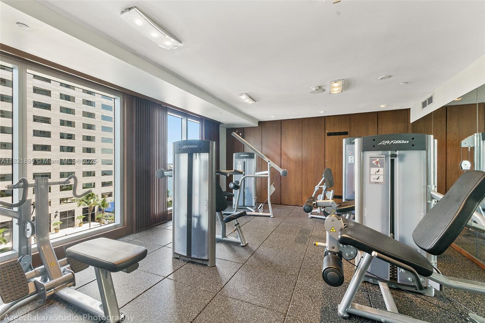 335 S Biscayne Blvd #3510, Miami FL 33131