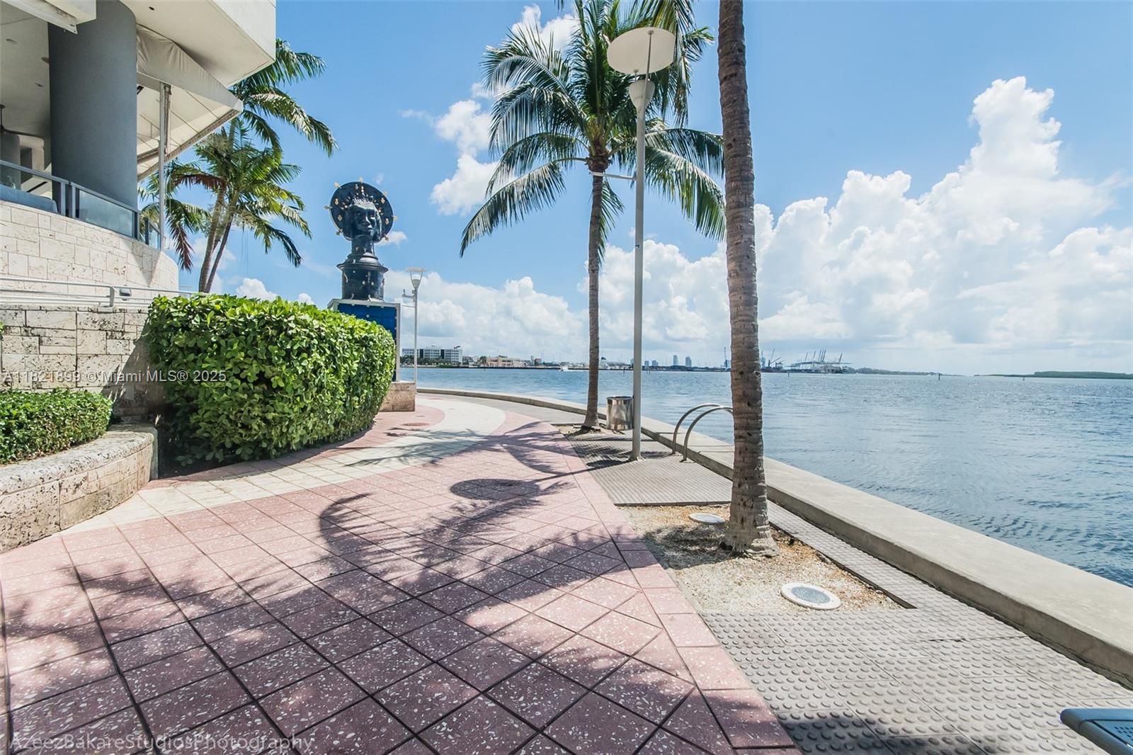 335 S Biscayne Blvd #3510, Miami FL 33131