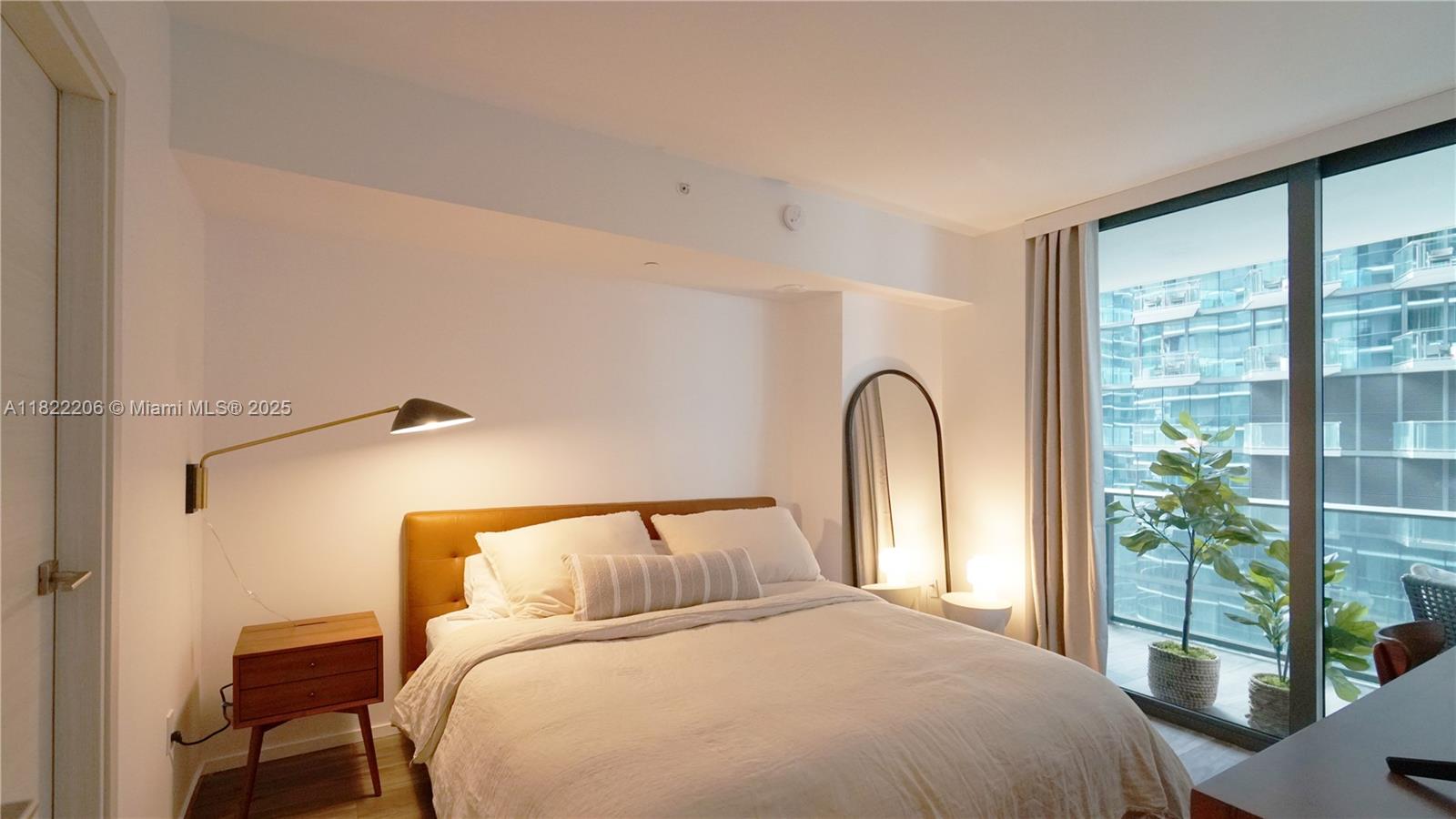 801 S Miami Ave #2506, Miami FL 33130