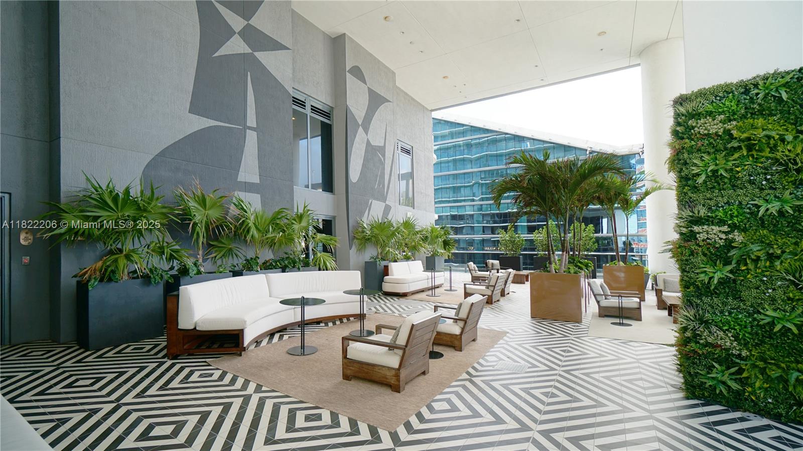 801 S Miami Ave #2506, Miami FL 33130