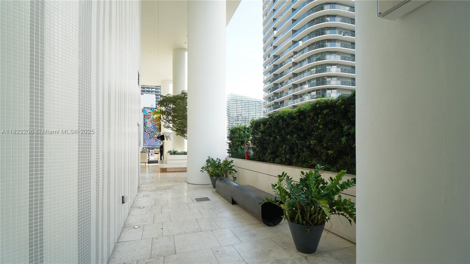 801 S Miami Ave #2506, Miami FL 33130