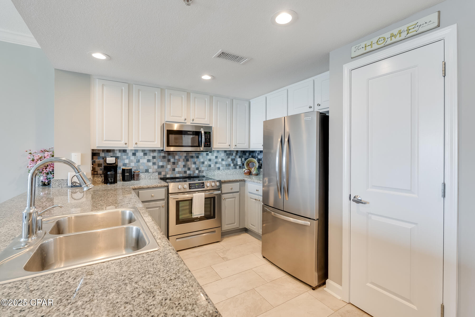 Image 3 For 10713 Front Beach Road 904
