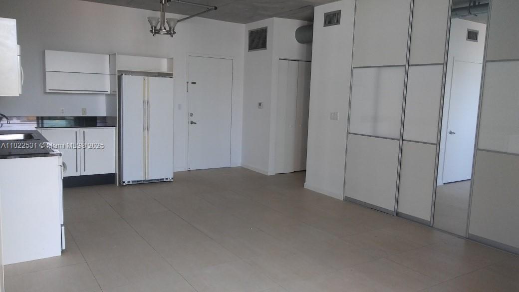 690 SW 1st Ct #1825, Miami FL 33130