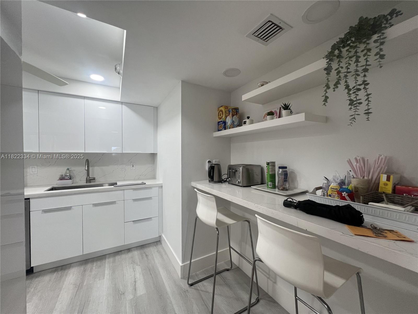 4900 N Ocean Blvd #212