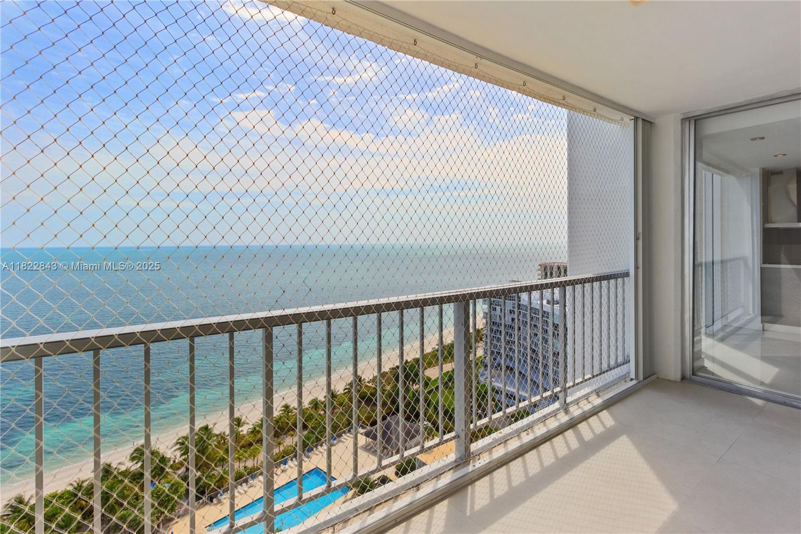 881 Ocean Dr #18F, Key Biscayne FL 33149