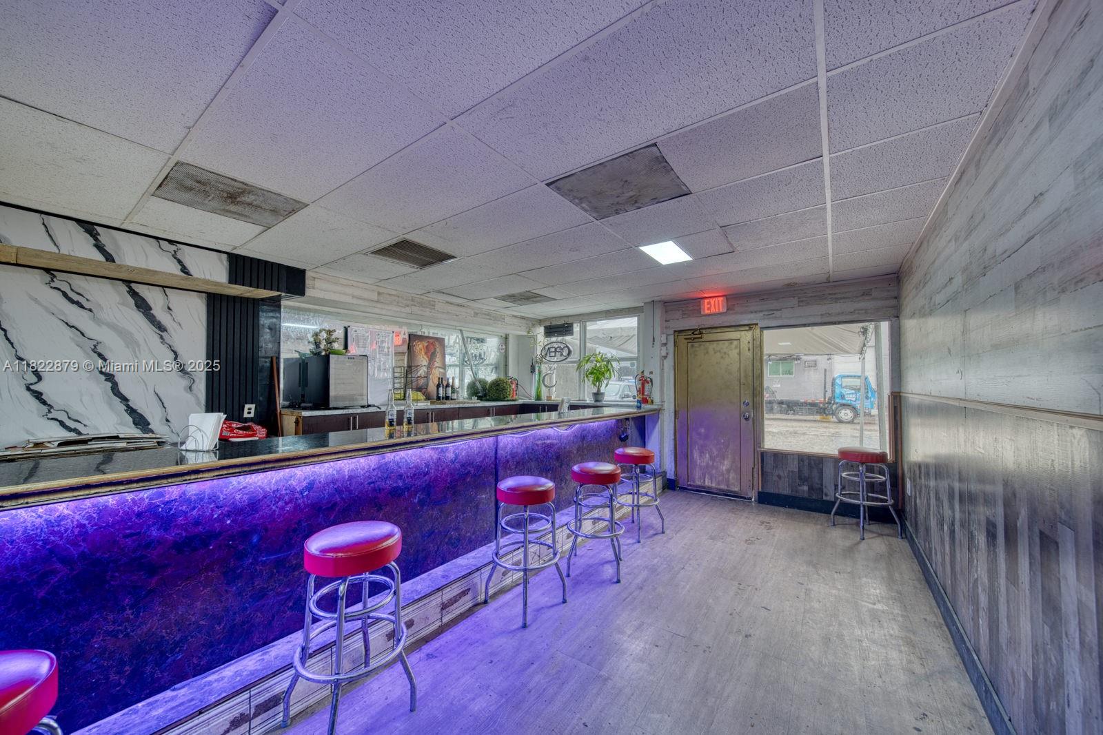 Industrial Warehouse Kitchen & Cafeteria For Sale  In Hialeah