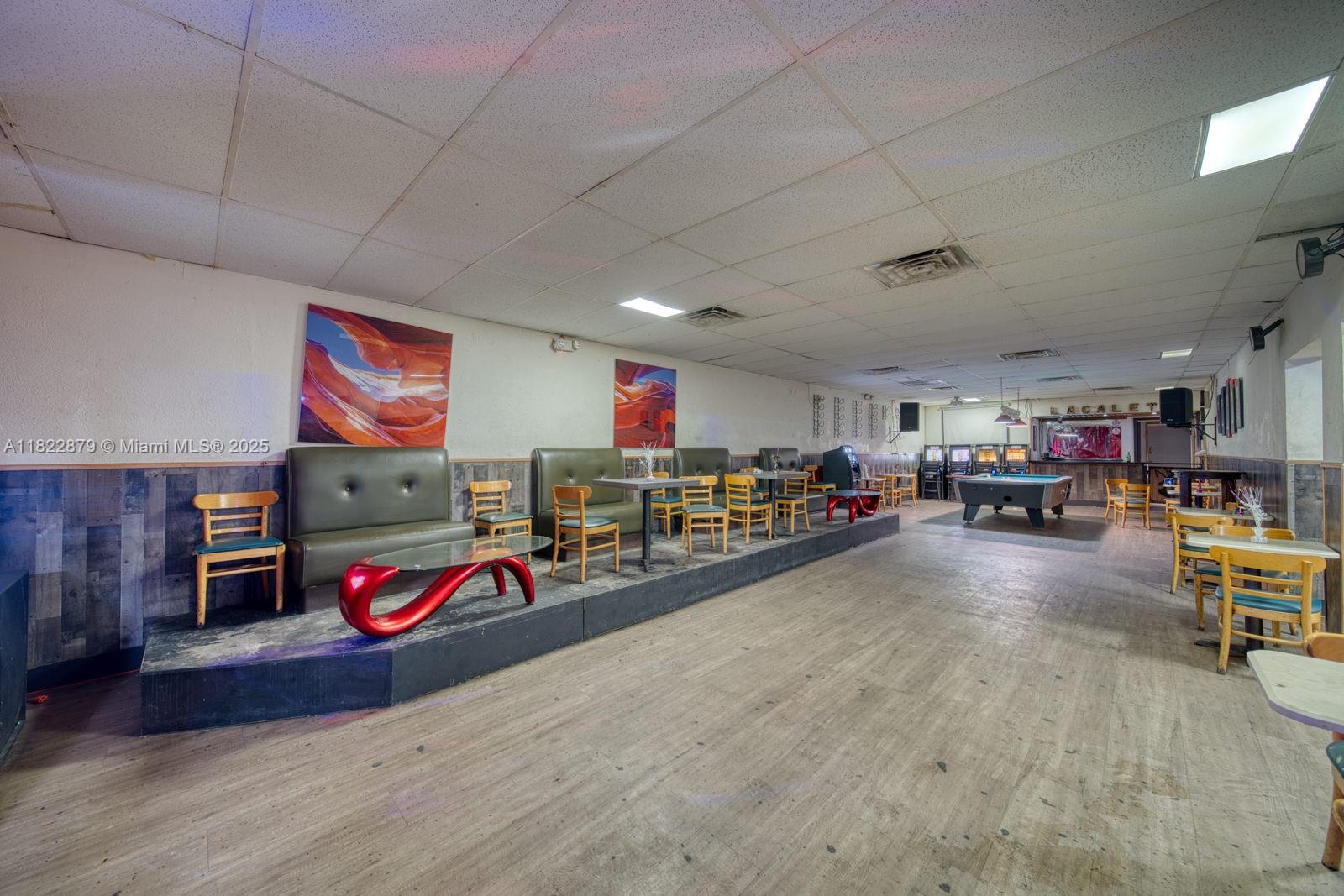 Industrial Warehouse Kitchen & Cafeteria For Sale  In Hialeah