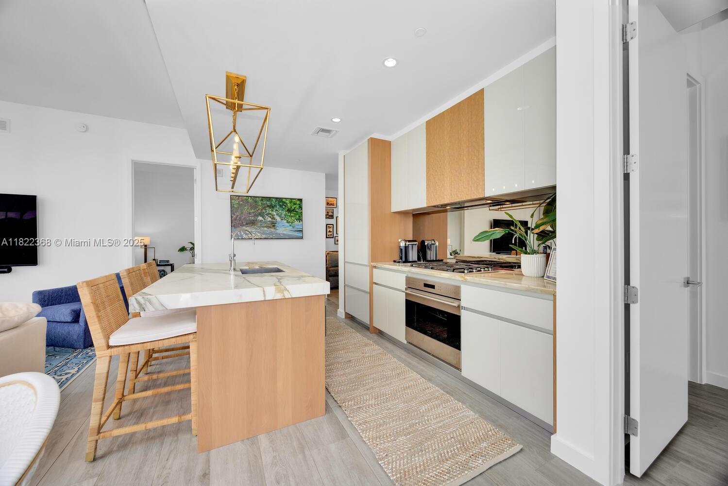 2831 S Bayshore Dr #1005, Miami FL 33133