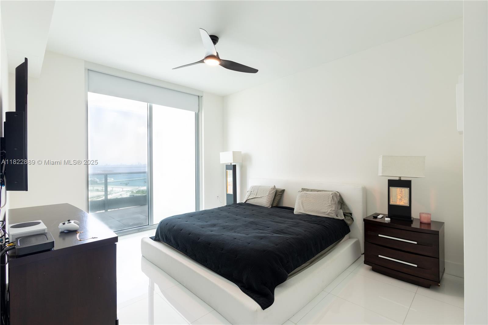 900 Biscayne Blvd #2210, Miami FL 33132