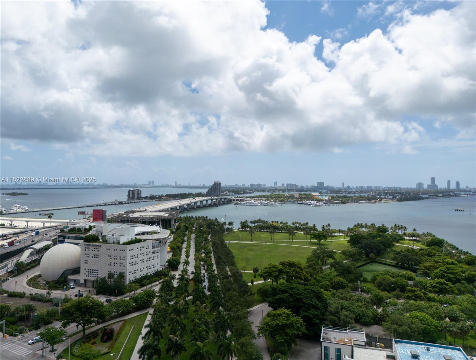 900 Biscayne Blvd #2210, Miami FL 33132