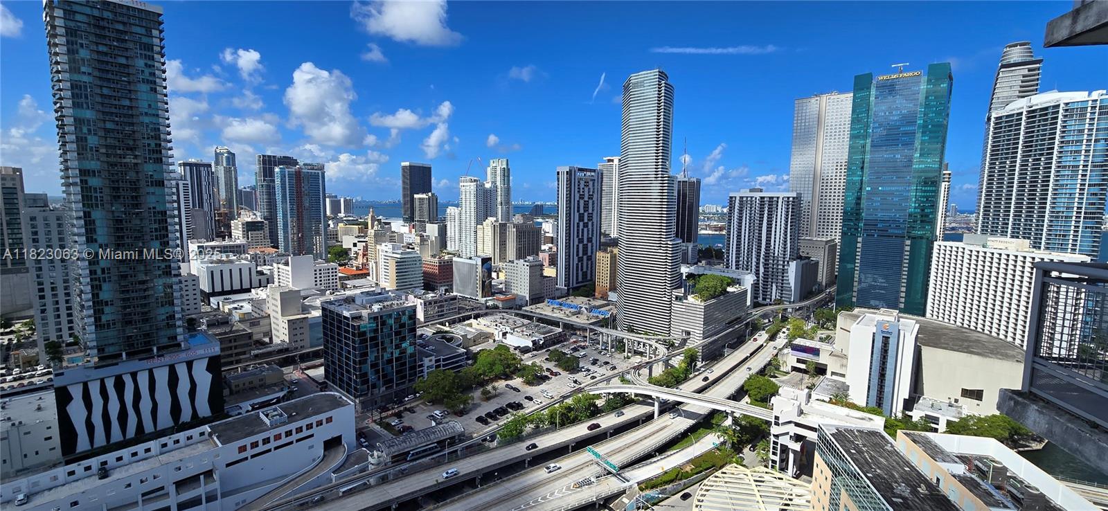 350 S Miami Ave #3411, Miami FL 33130