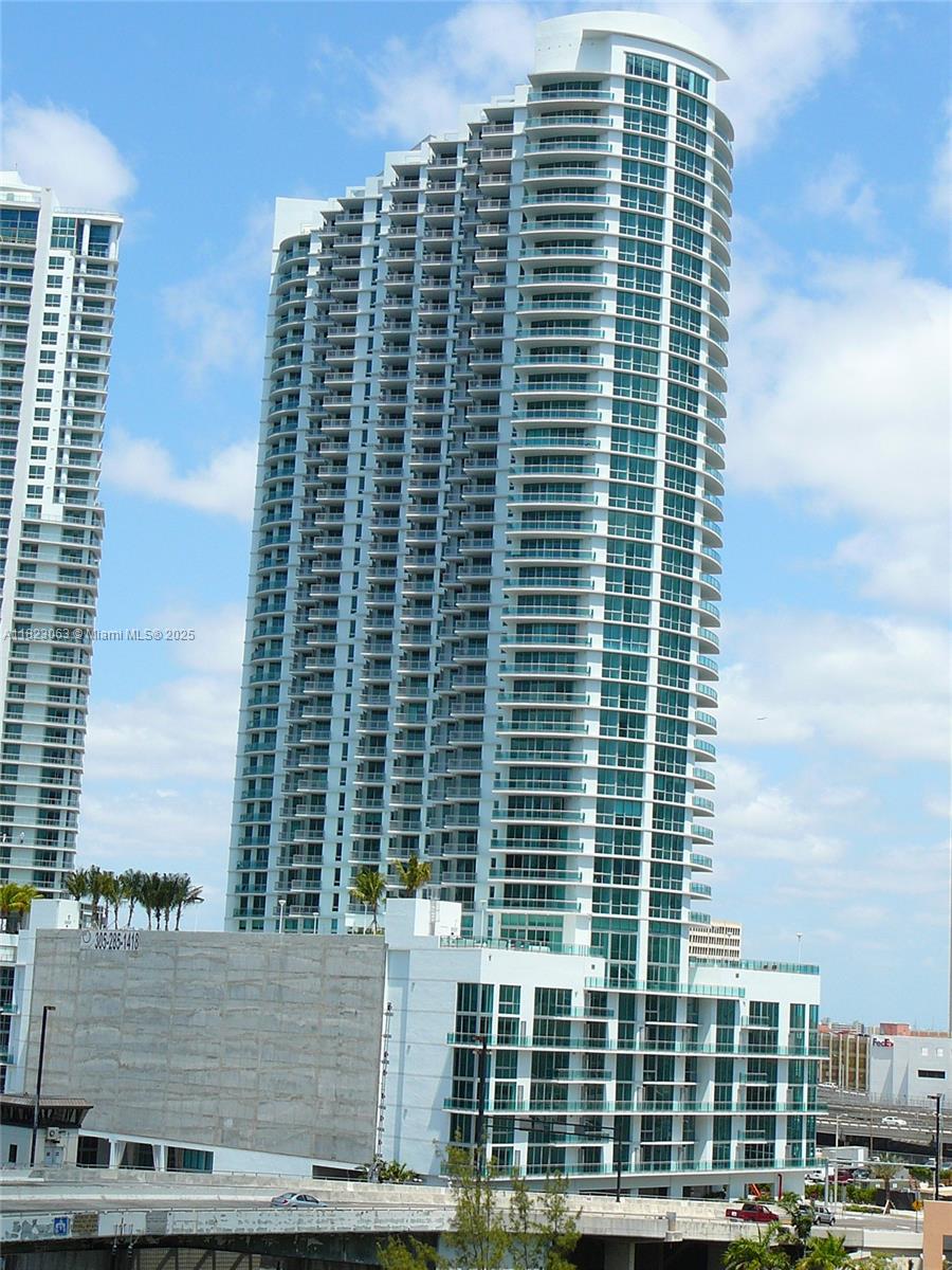 350 S Miami Ave #3411, Miami FL 33130