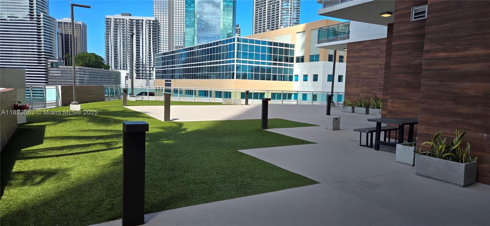 350 S Miami Ave #3411, Miami FL 33130
