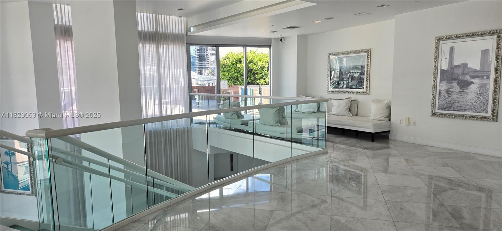 350 S Miami Ave #3411, Miami FL 33130