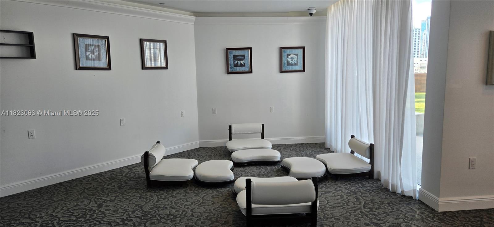 350 S Miami Ave #3411, Miami FL 33130