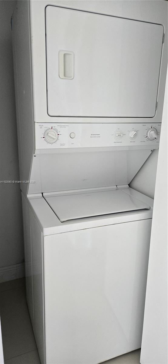 350 S Miami Ave #3411, Miami FL 33130