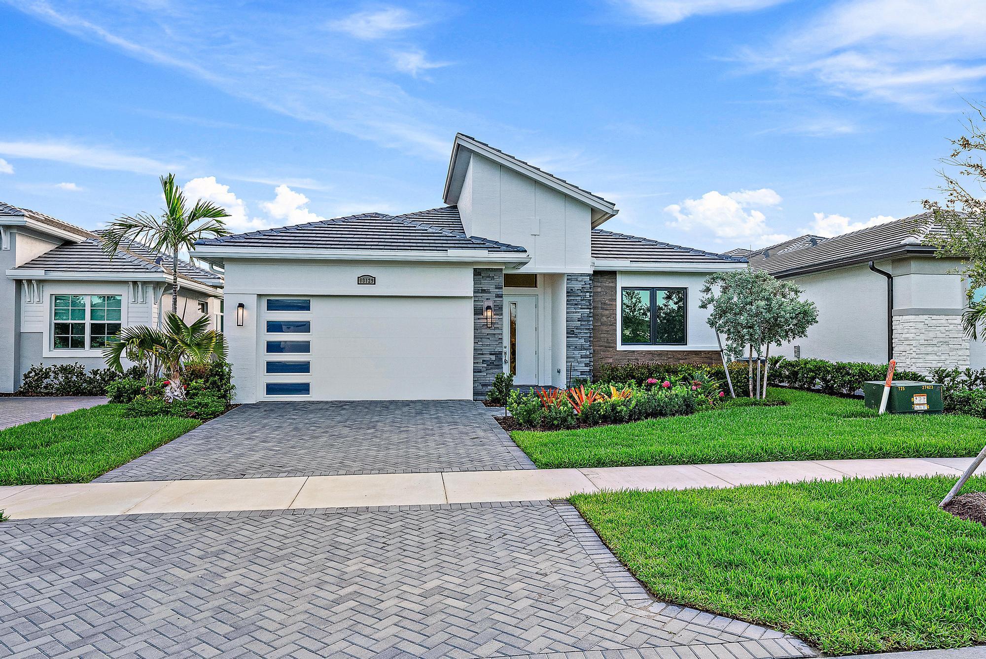 13129 SW Shinnecock Drive