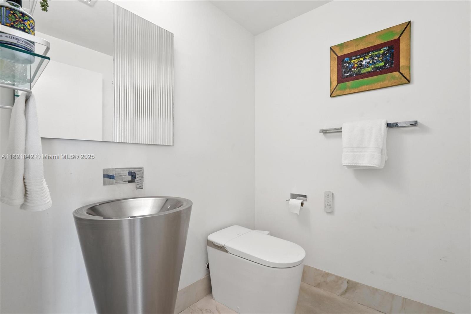 888 Biscayne Blvd #2510, Miami FL 33132