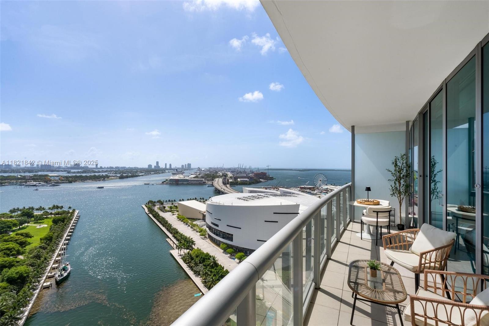 888 Biscayne Blvd #2510, Miami FL 33132