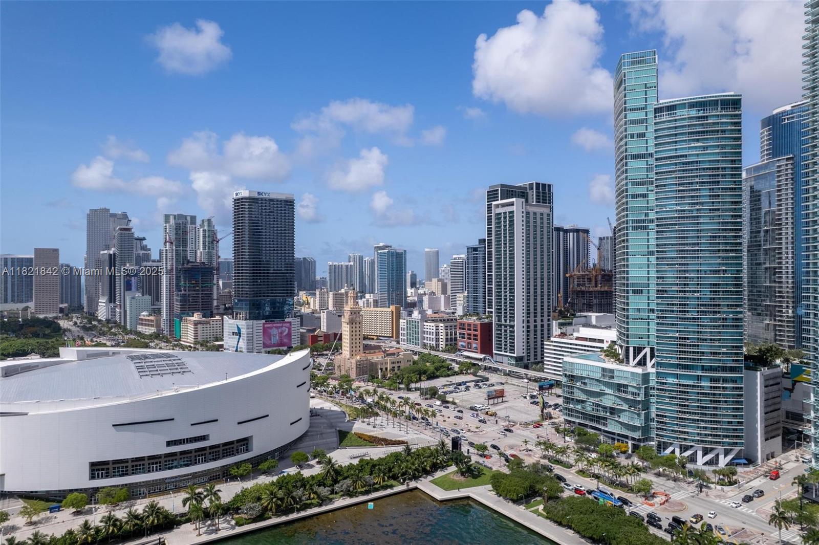 888 Biscayne Blvd #2510, Miami FL 33132