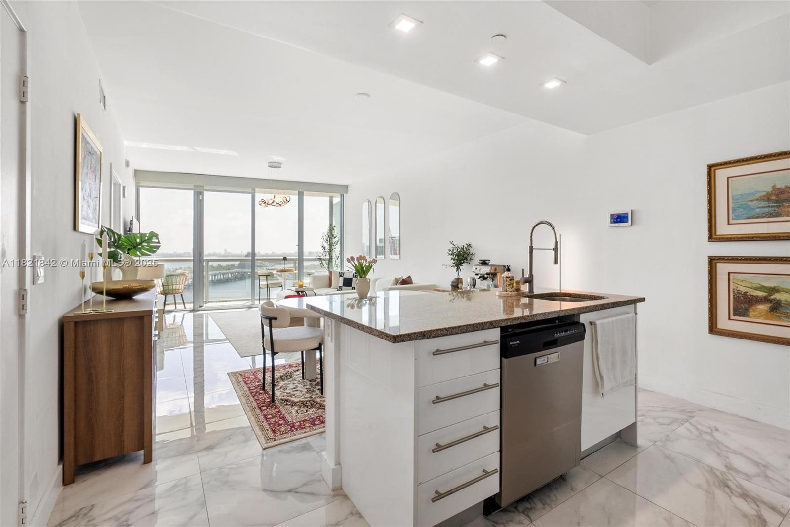 888 Biscayne Blvd #2510, Miami FL 33132