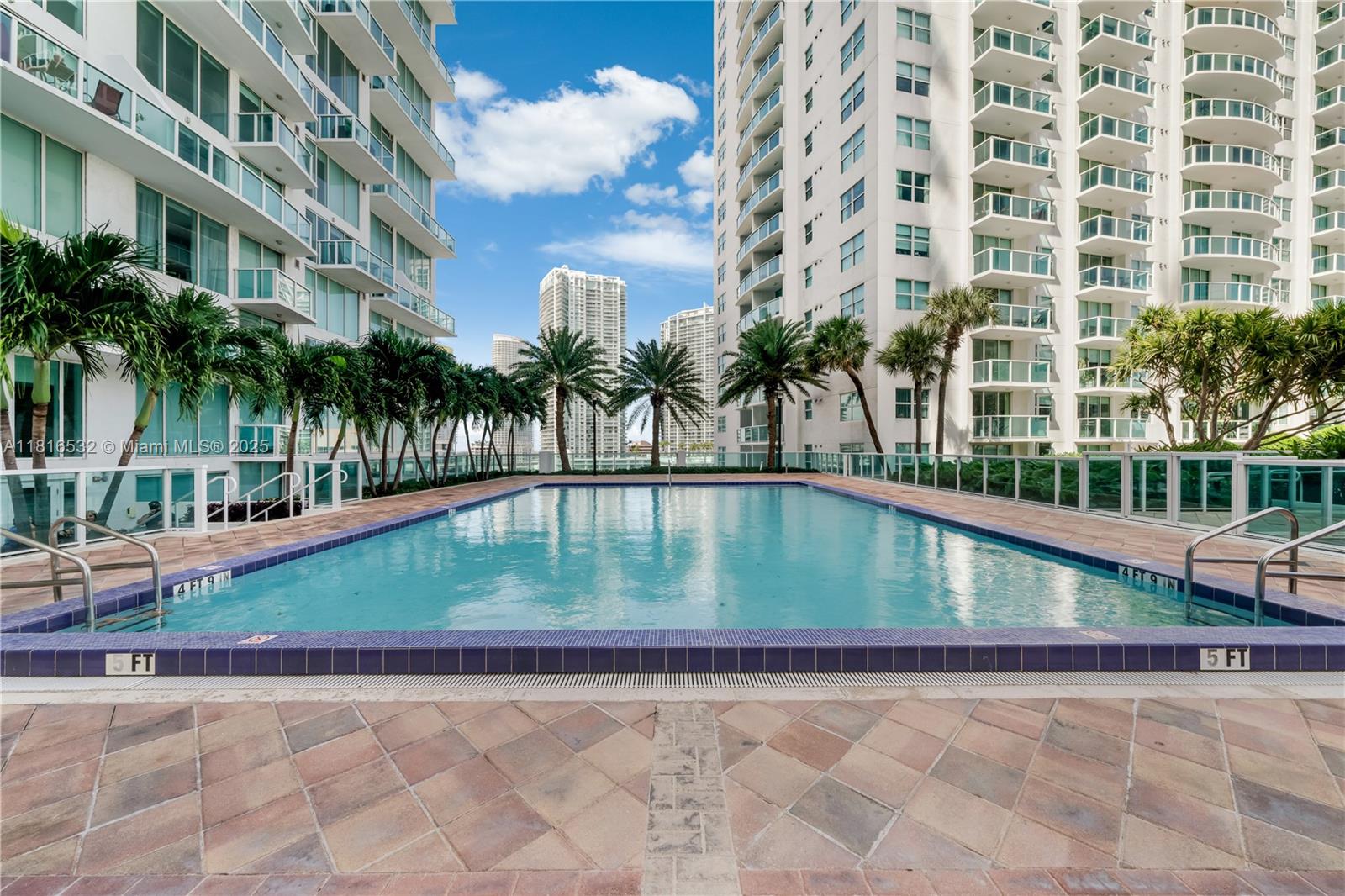 Apartamento para Alugar em Miami, FL