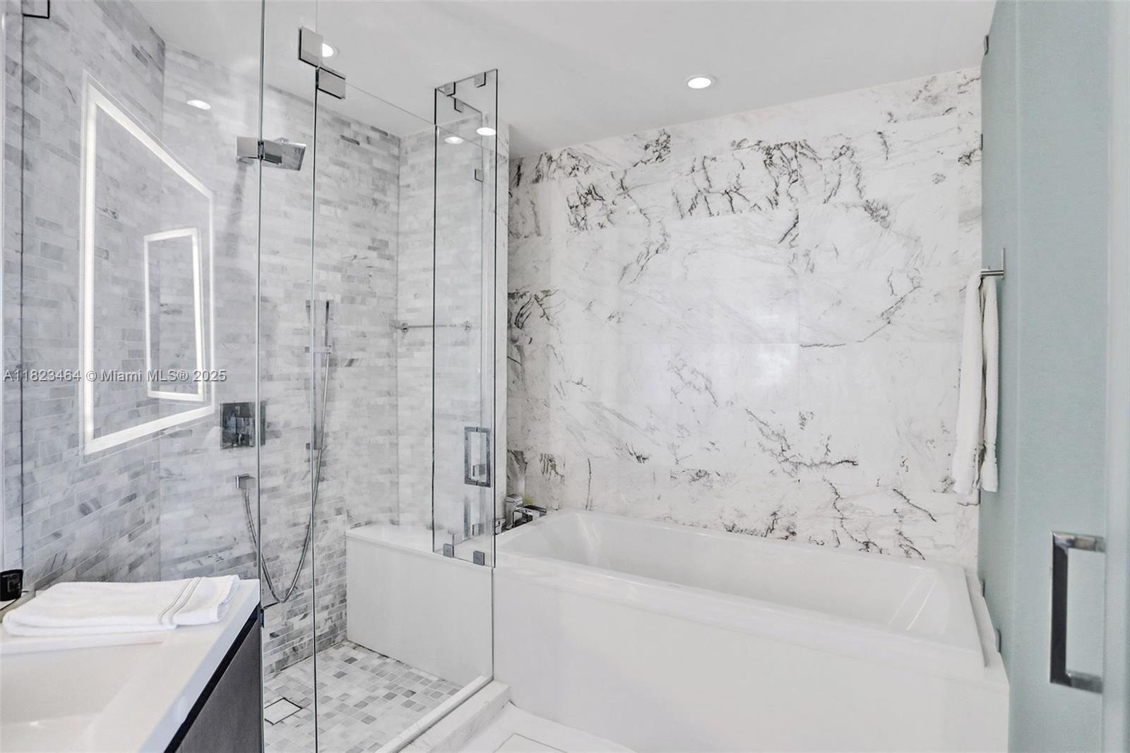 851 NE 1st Ave #2204, Miami FL 33132