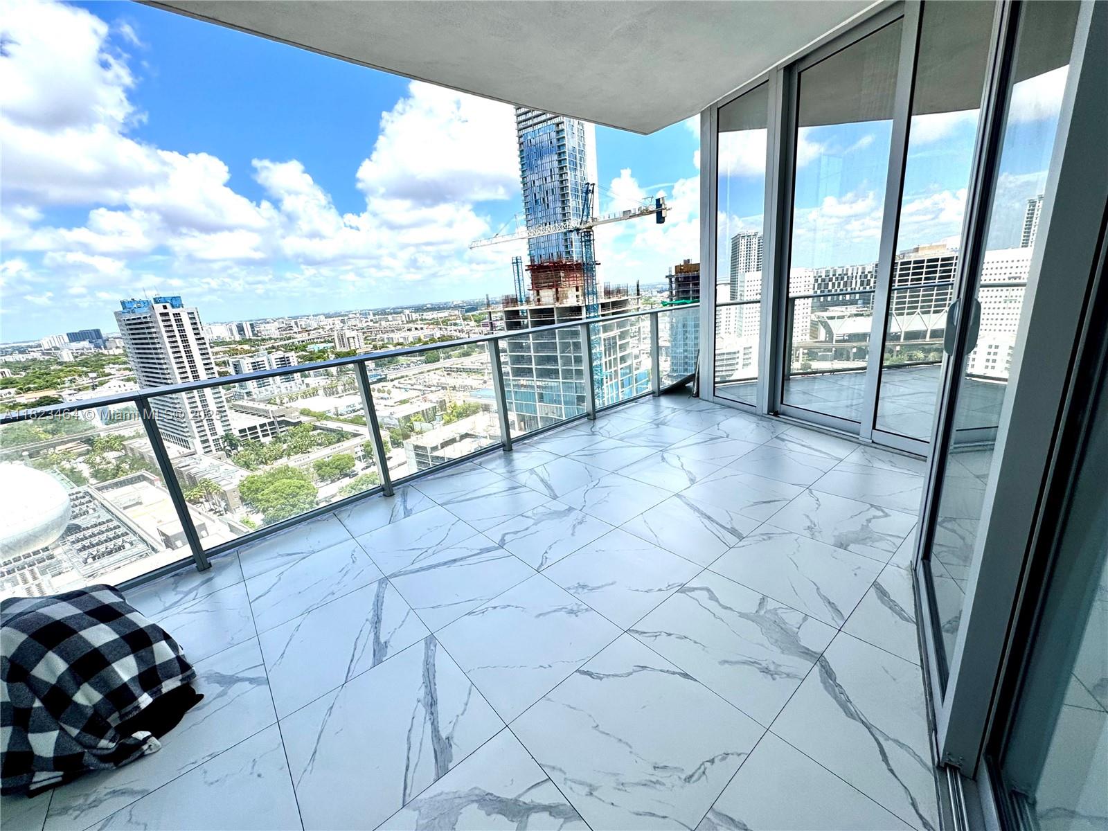 851 NE 1st Ave #2204, Miami FL 33132