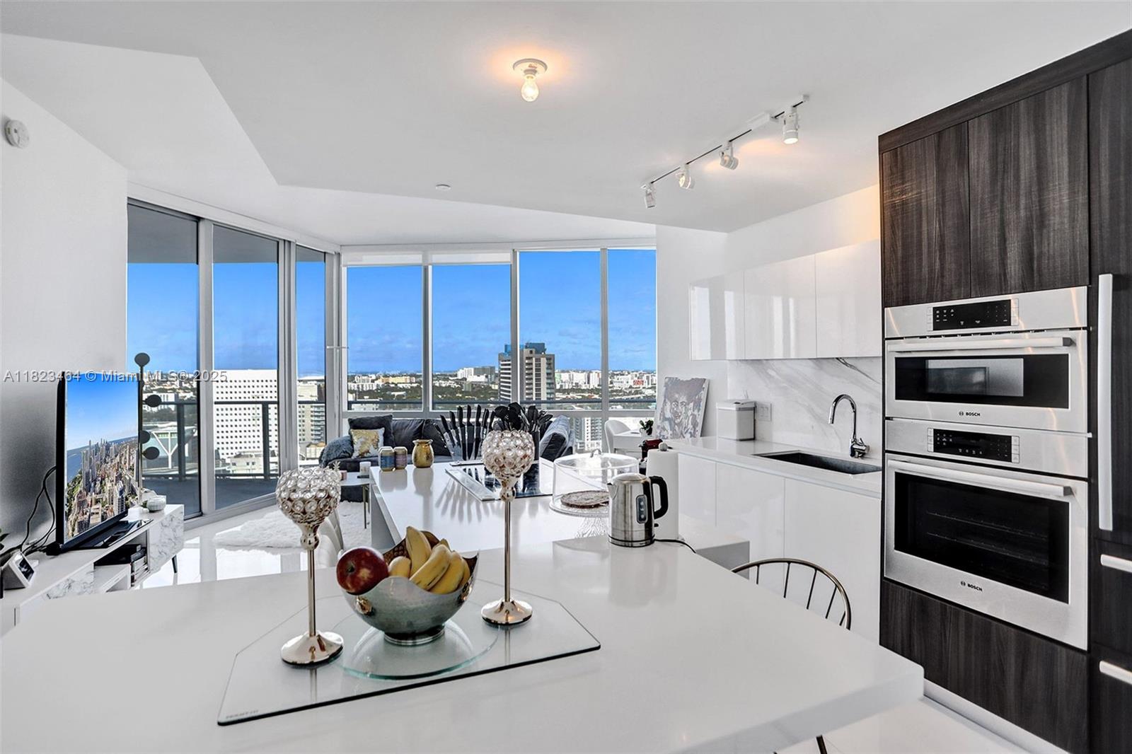 851 NE 1st Ave #2204, Miami FL 33132