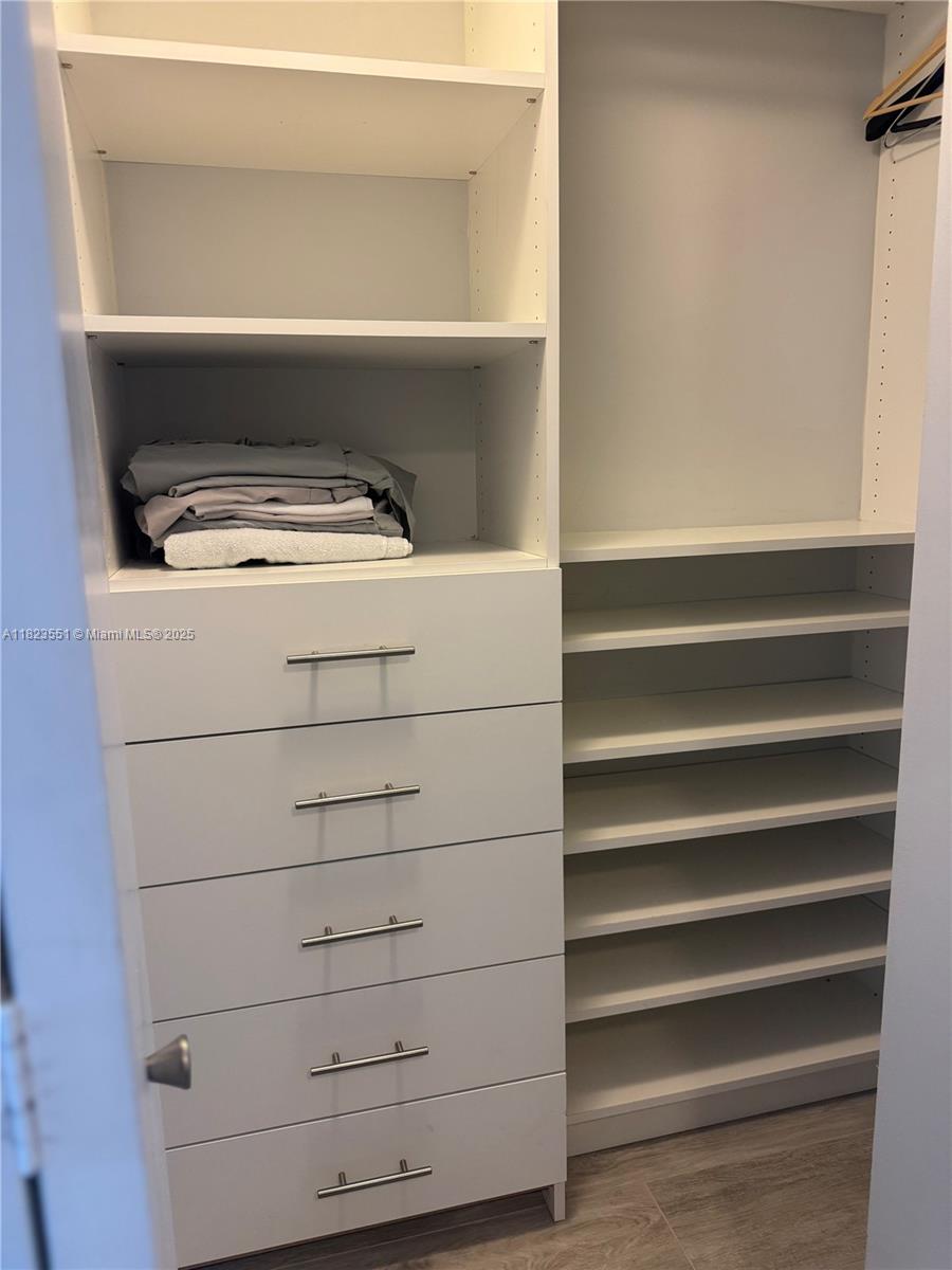55 SW 9th St #1005, Miami FL 33130