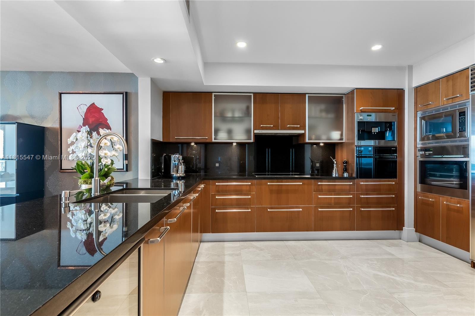 1331 Brickell Bay Dr #2305, Miami FL 33131