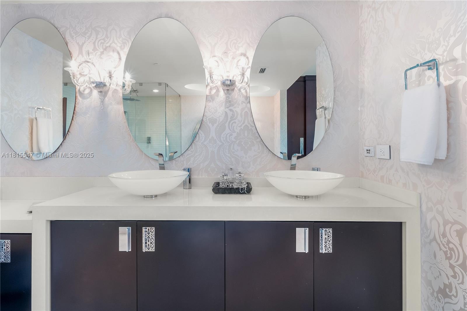 1331 Brickell Bay Dr #2305, Miami FL 33131