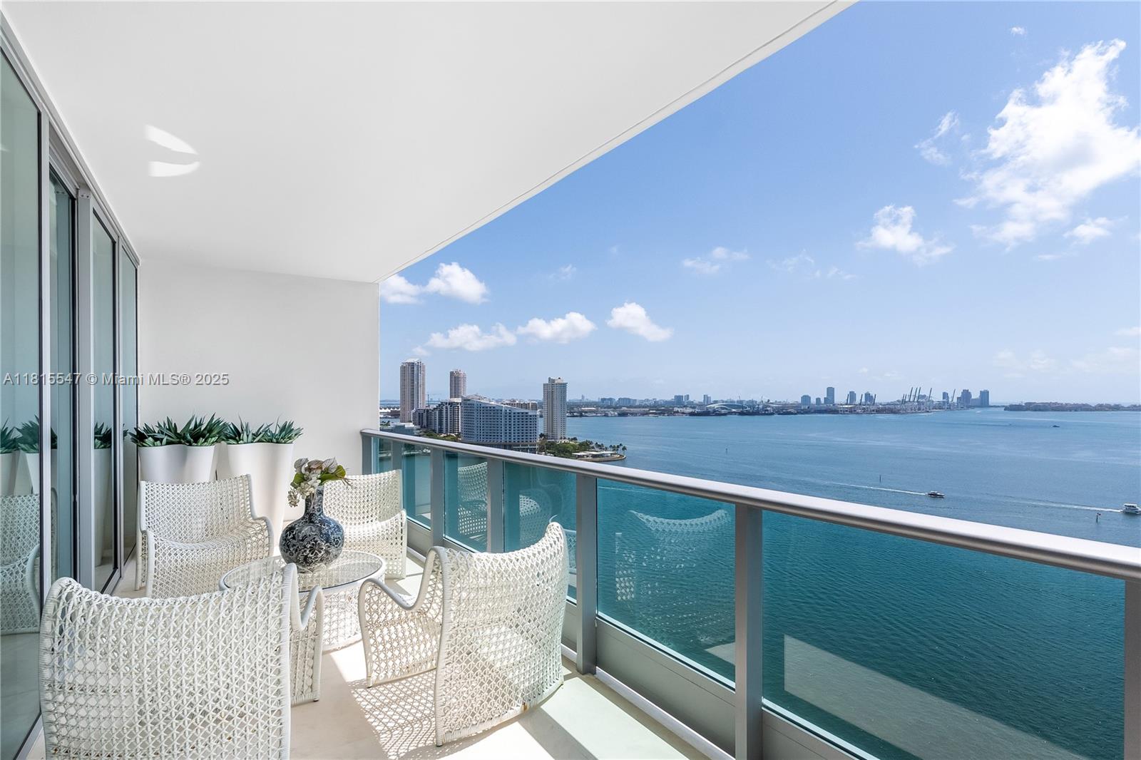 1331 Brickell Bay Dr #2305, Miami FL 33131