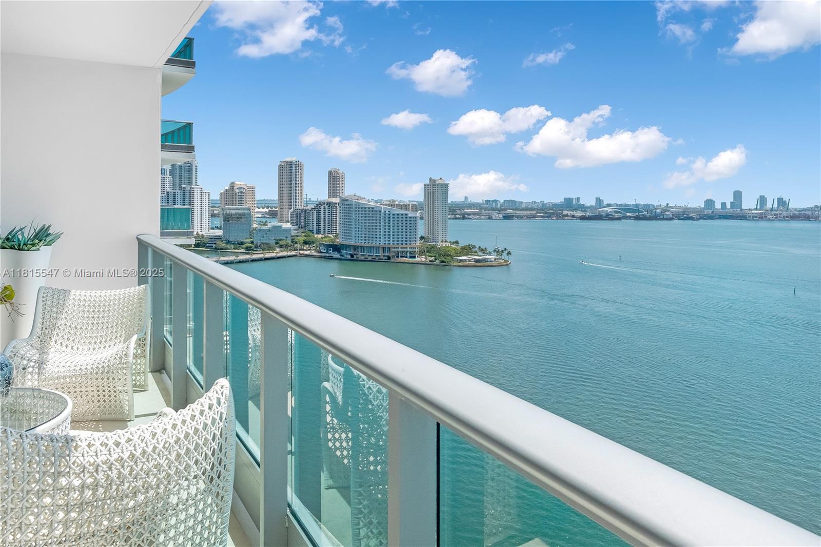 1331 Brickell Bay Dr #2305, Miami FL 33131