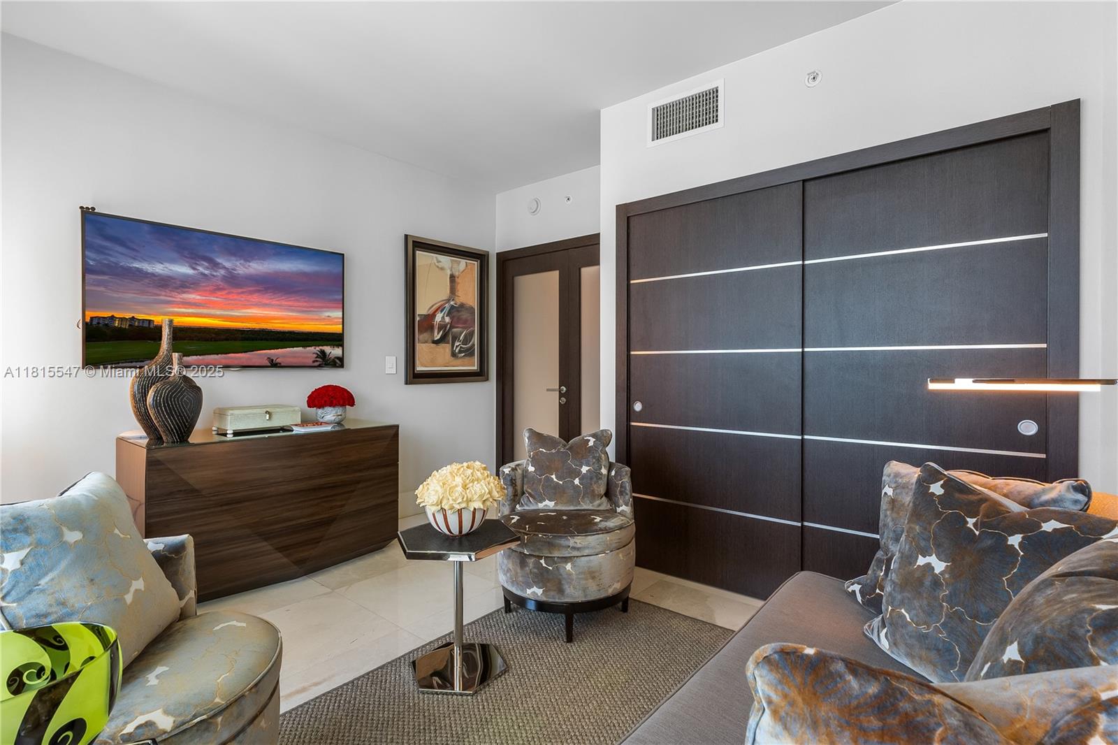 1331 Brickell Bay Dr #2305, Miami FL 33131