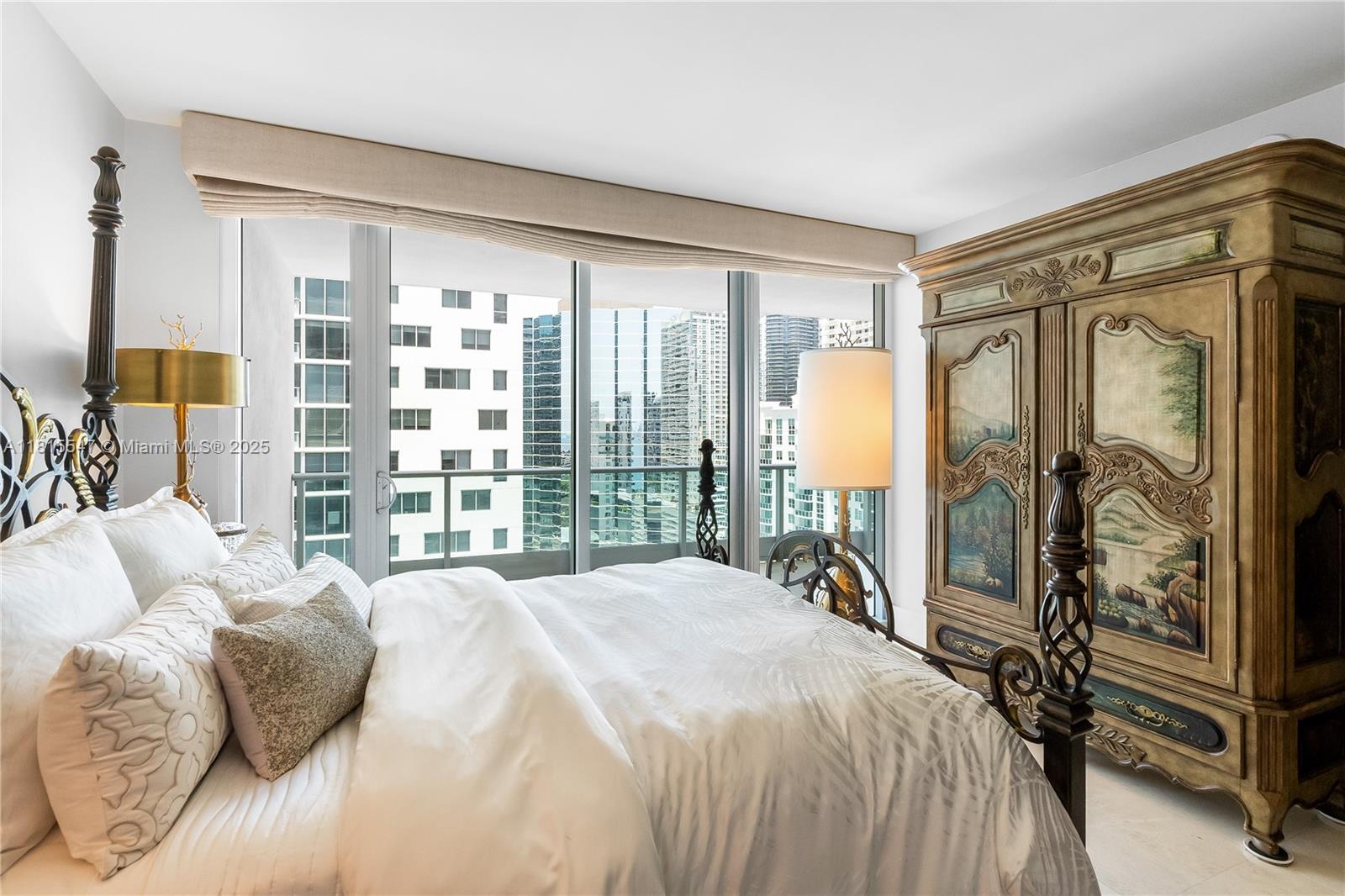 1331 Brickell Bay Dr #2305, Miami FL 33131