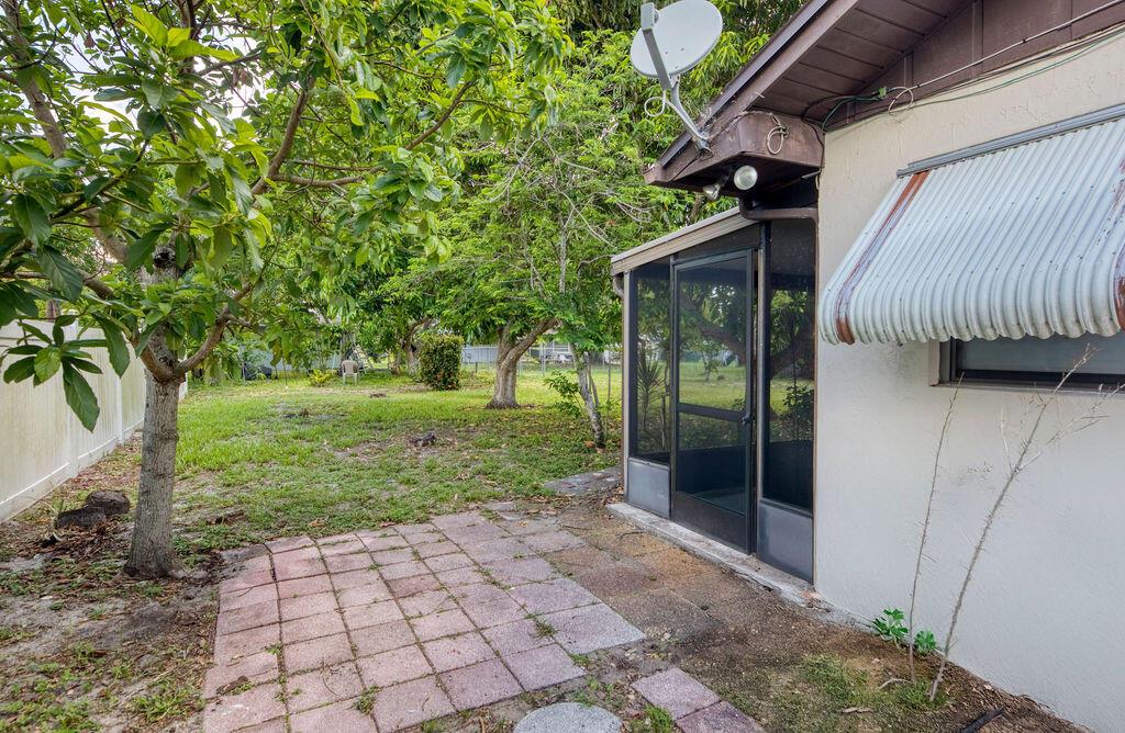 Homes for sale in Port St. Lucie, FL | 325 Se Bayview Terrace, Port St. Lucie, FL 34983 | MLS# R11100010