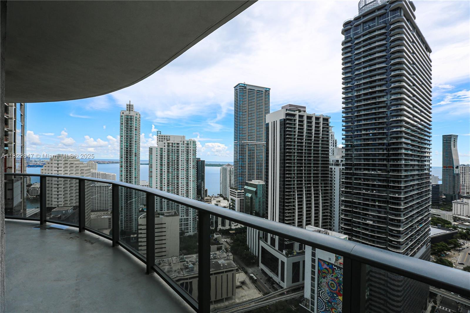 45 SW 9th St #3403, Miami FL 33130