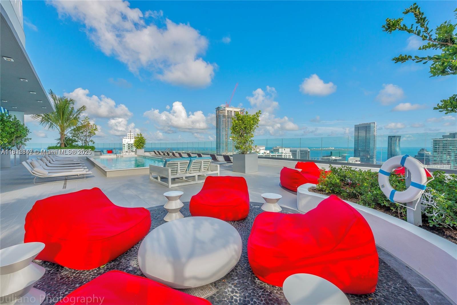 45 SW 9th St #3403, Miami FL 33130