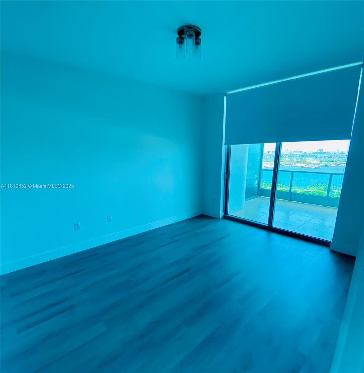 900 Biscayne Blvd #2609, Miami FL 33132