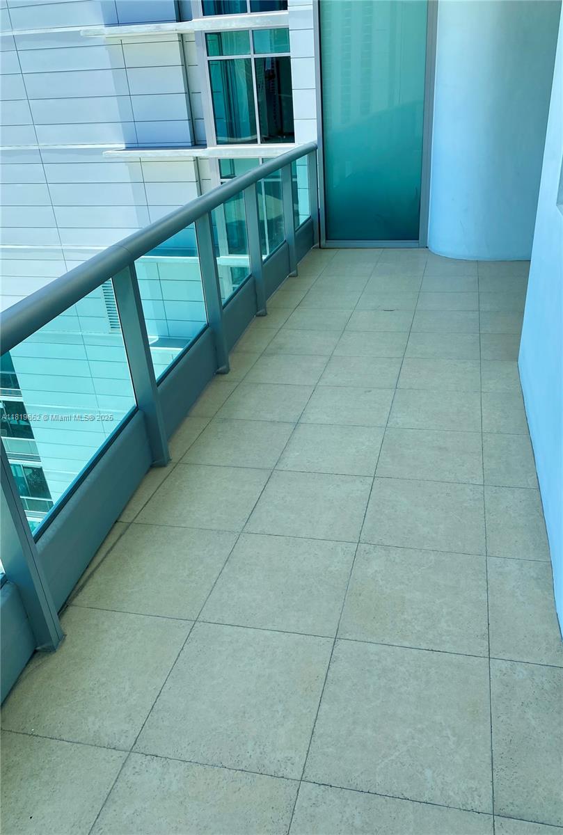 900 Biscayne Blvd #2609, Miami FL 33132