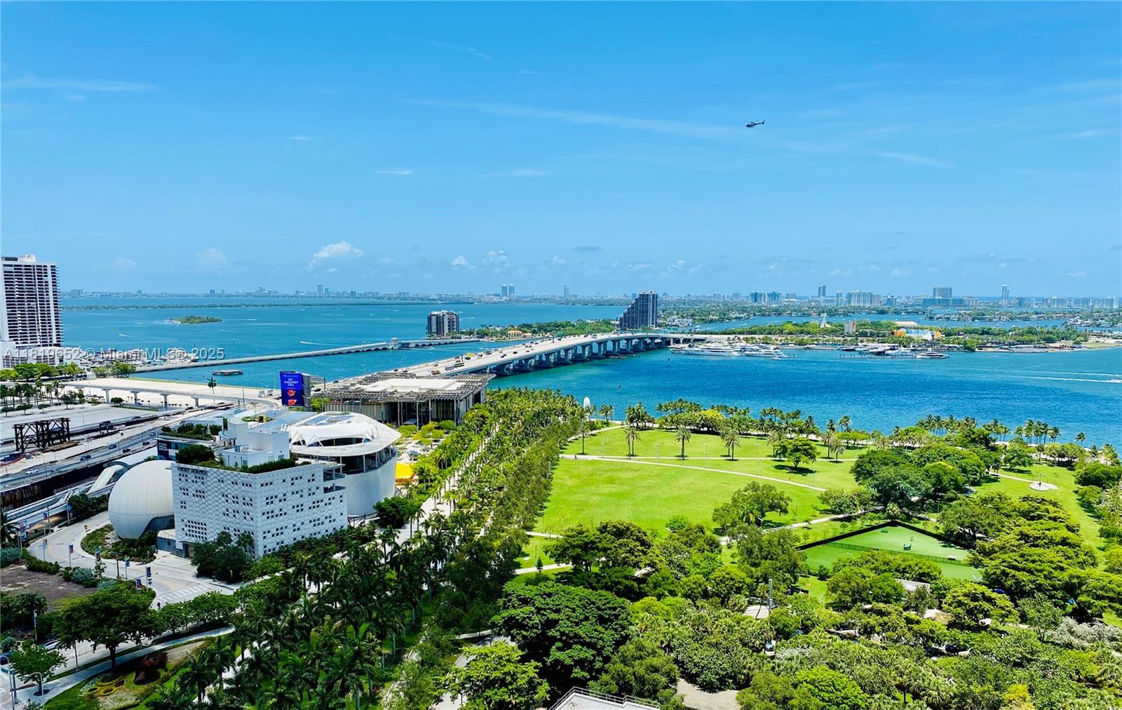 900 Biscayne Blvd #2609, Miami FL 33132