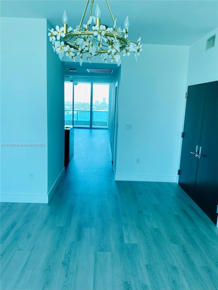 900 Biscayne Blvd #2609, Miami FL 33132